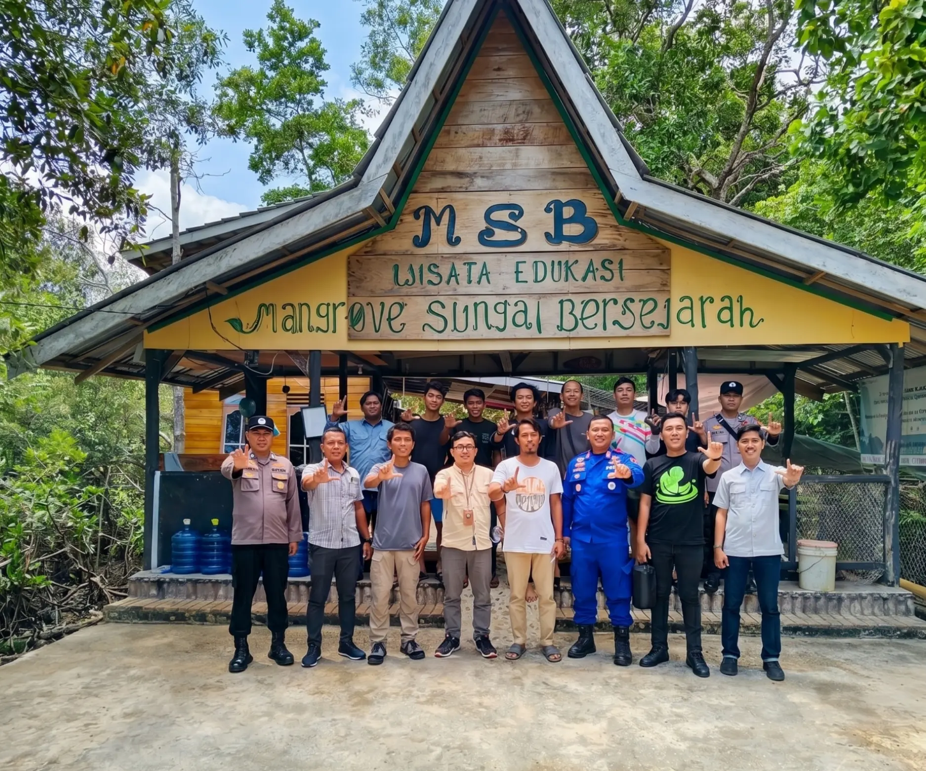 Polda Riau Collab